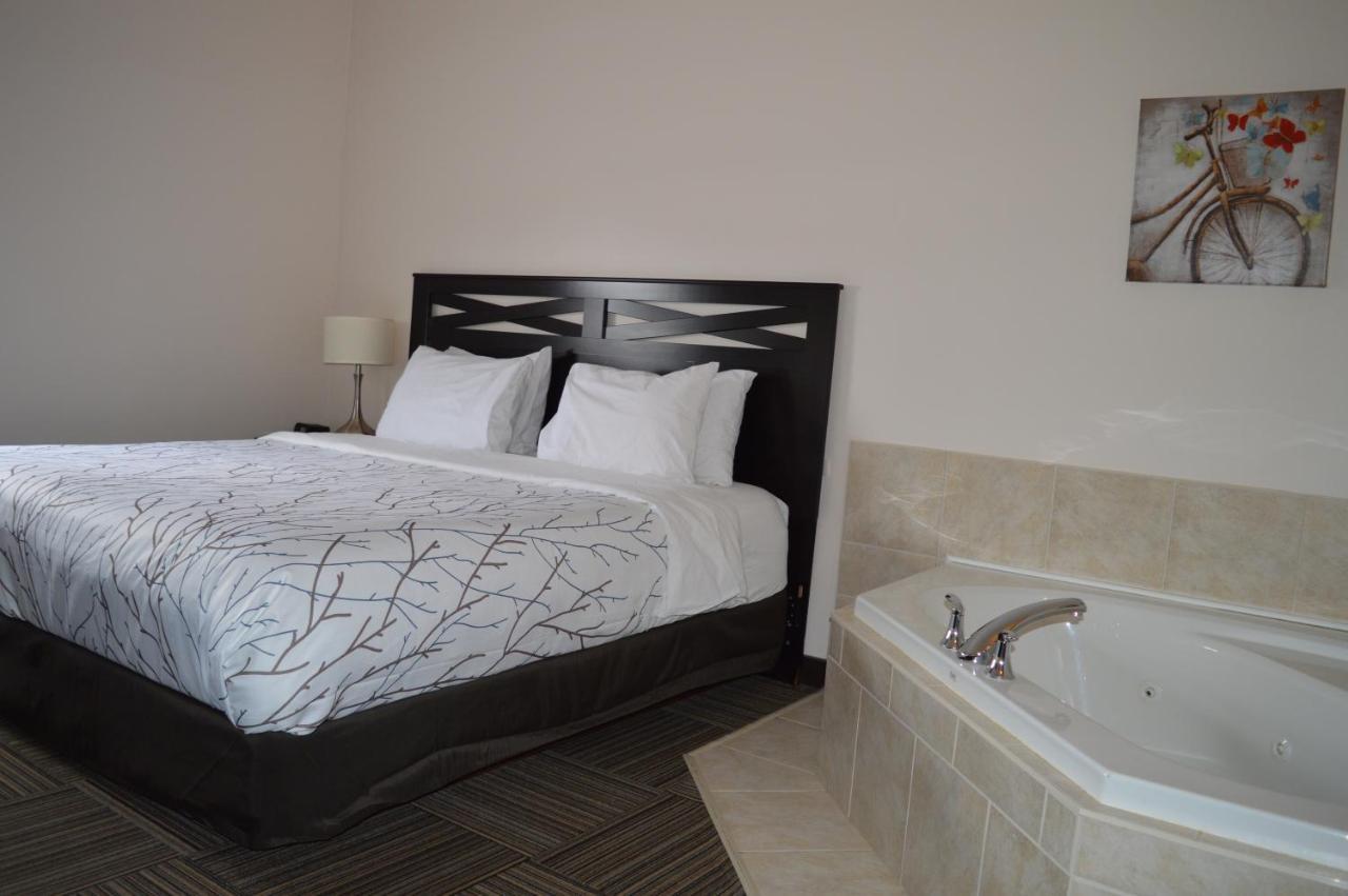 Auberge Macdonald Guest Inn Iroquois Falls Bagian luar foto
