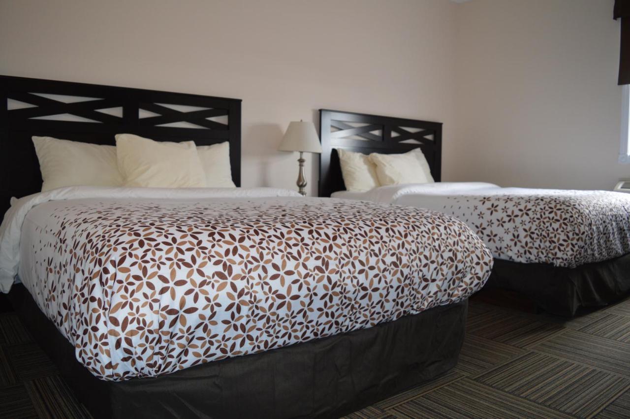 Auberge Macdonald Guest Inn Iroquois Falls Bagian luar foto